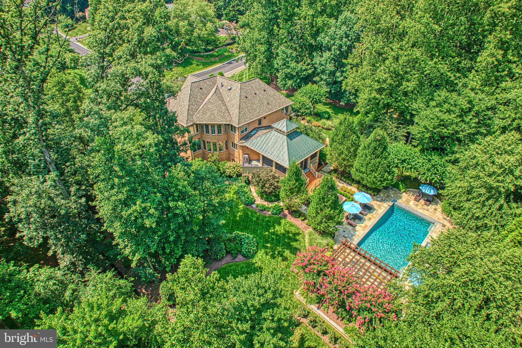 10914 SHALLOW CREEK DRIVE