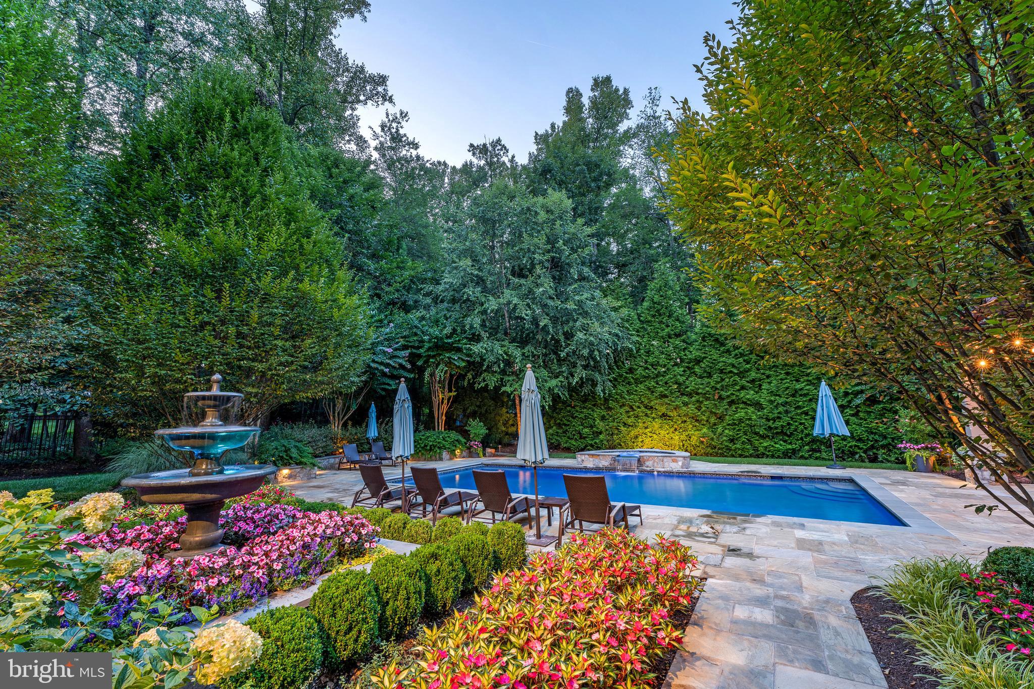 10914 SHALLOW CREEK DRIVE