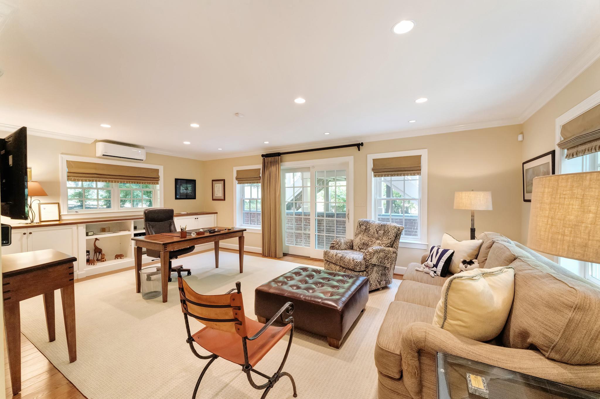 10914 SHALLOW CREEK DRIVE