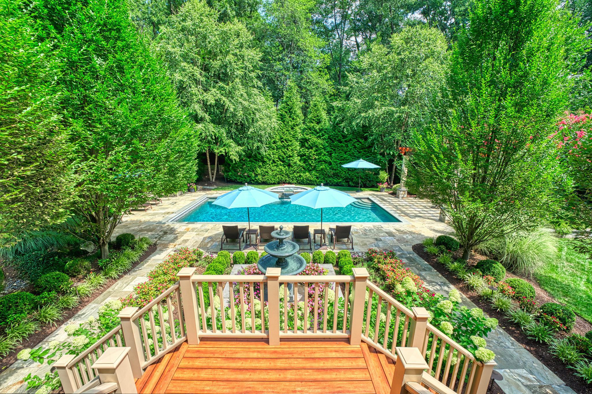 10914 SHALLOW CREEK DRIVE