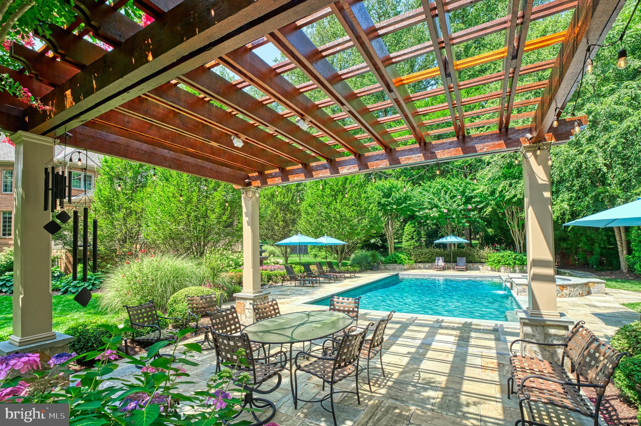 10914 SHALLOW CREEK DRIVE