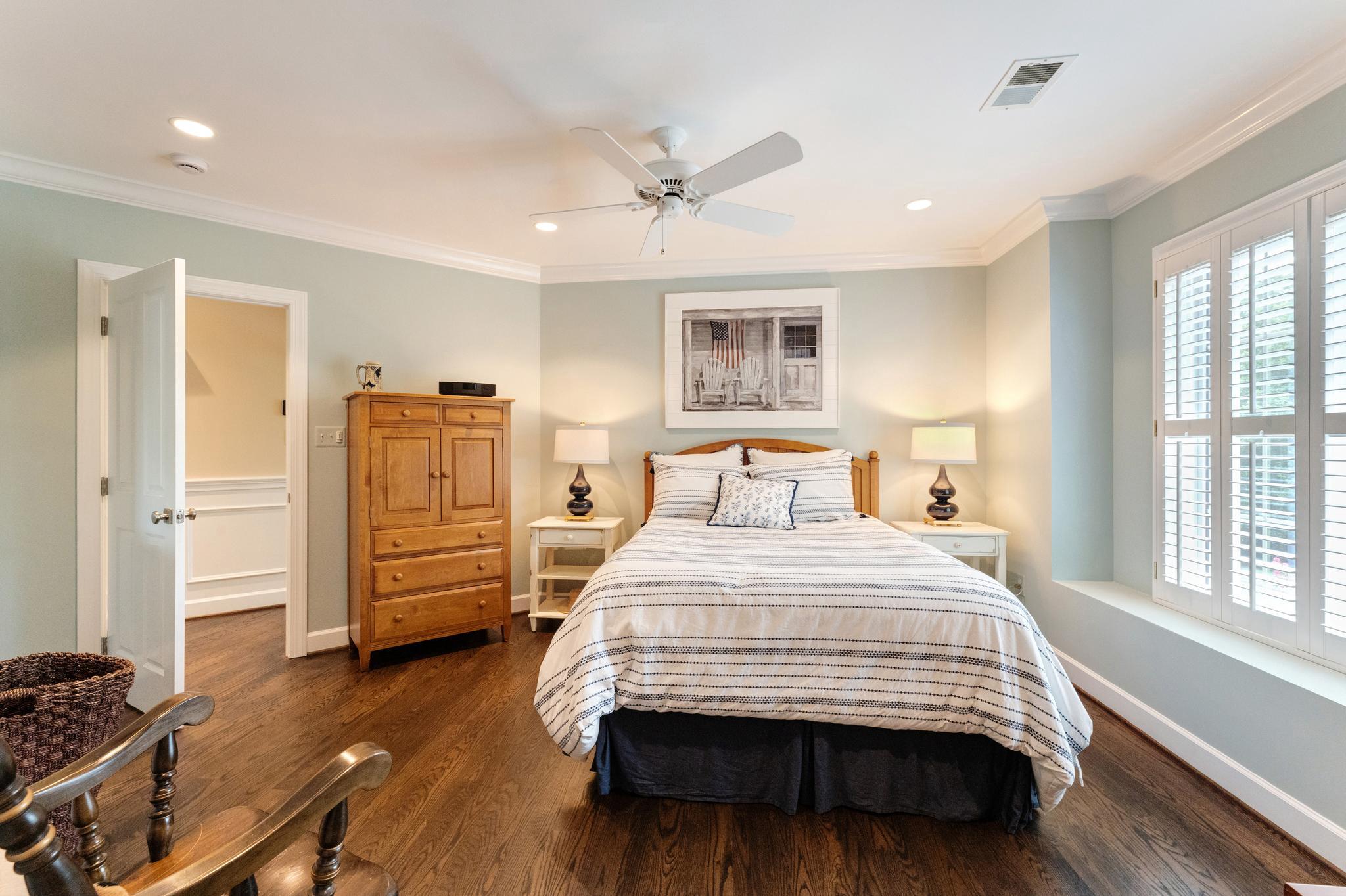 10914 SHALLOW CREEK DRIVE