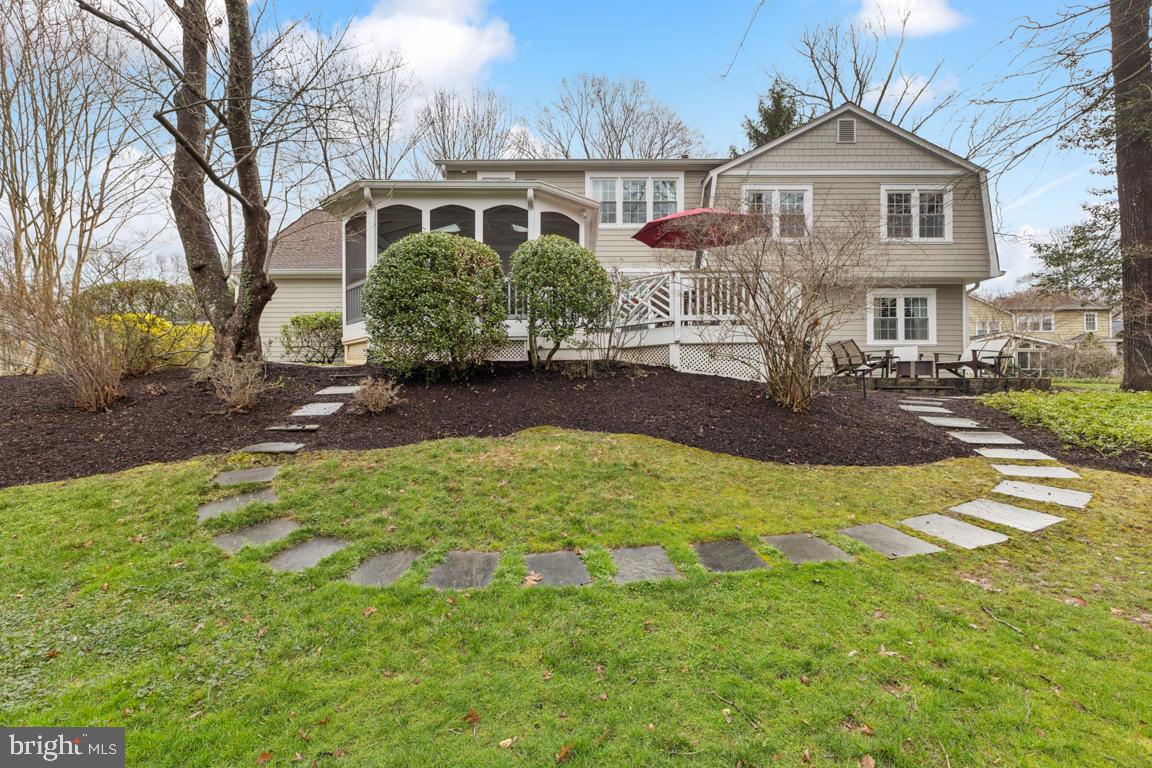 2698 LINDA MARIE DRIVE