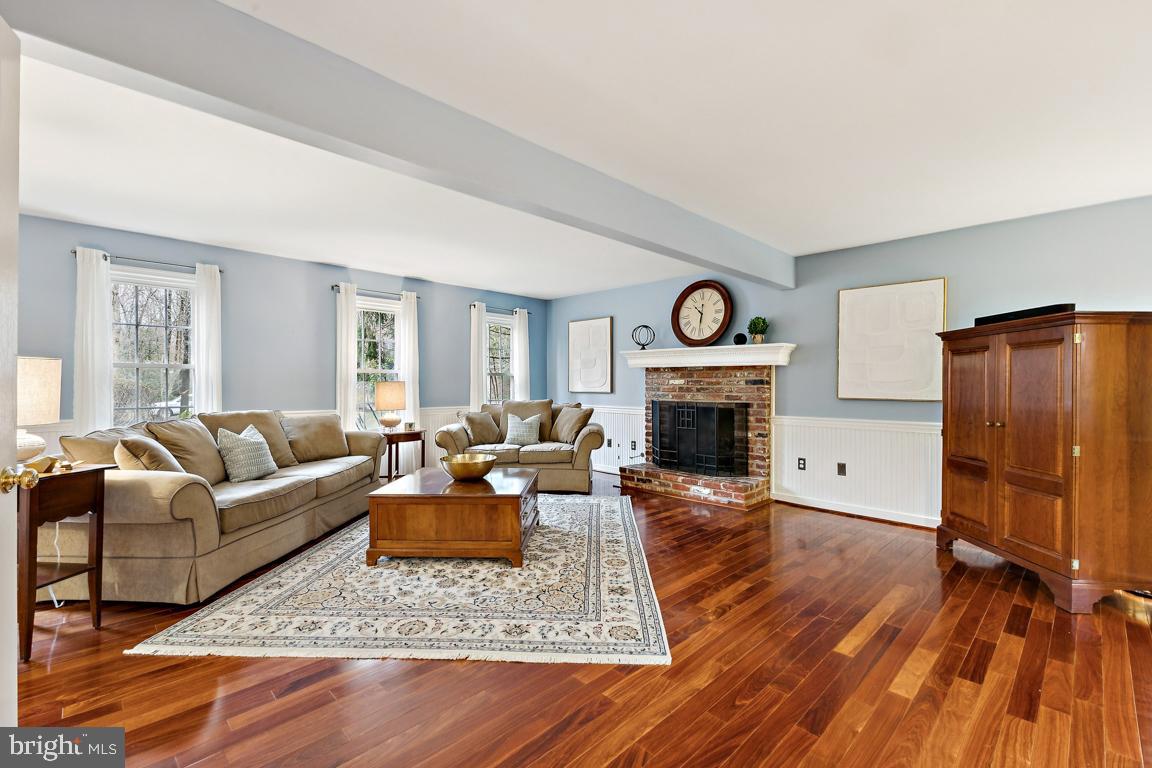 2698 LINDA MARIE DRIVE