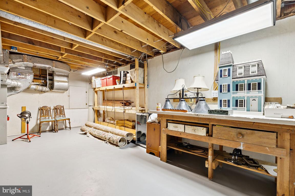 2698 LINDA MARIE DRIVE