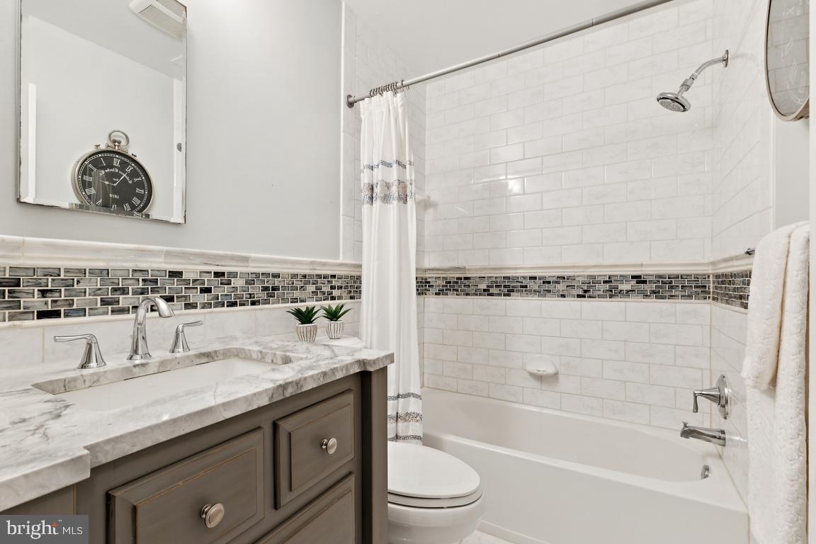 2698 LINDA MARIE DRIVE