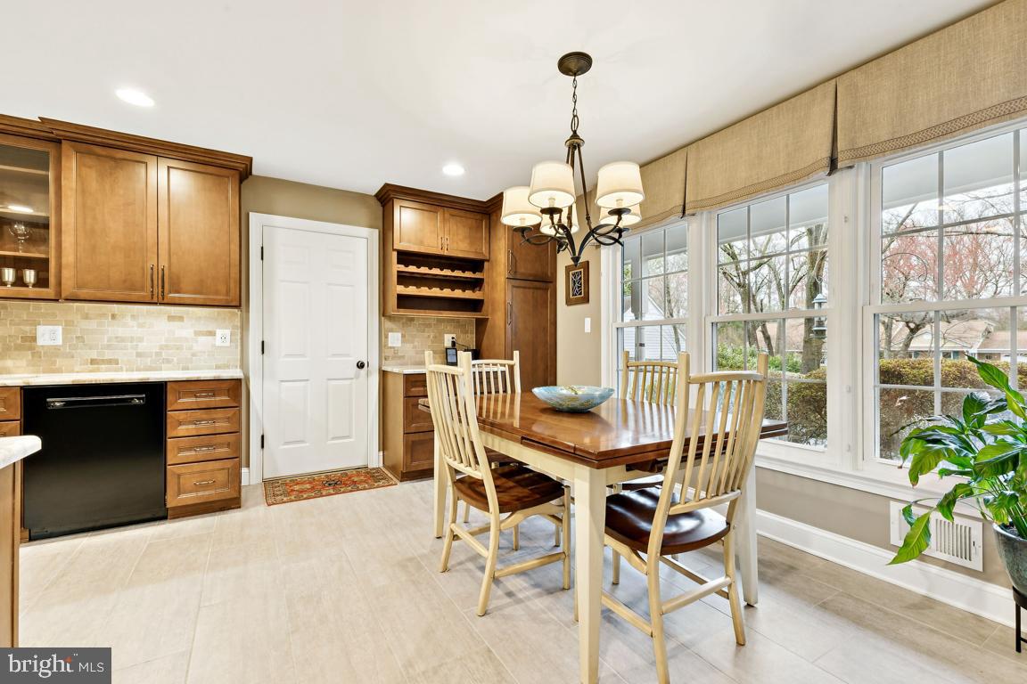 2698 LINDA MARIE DRIVE