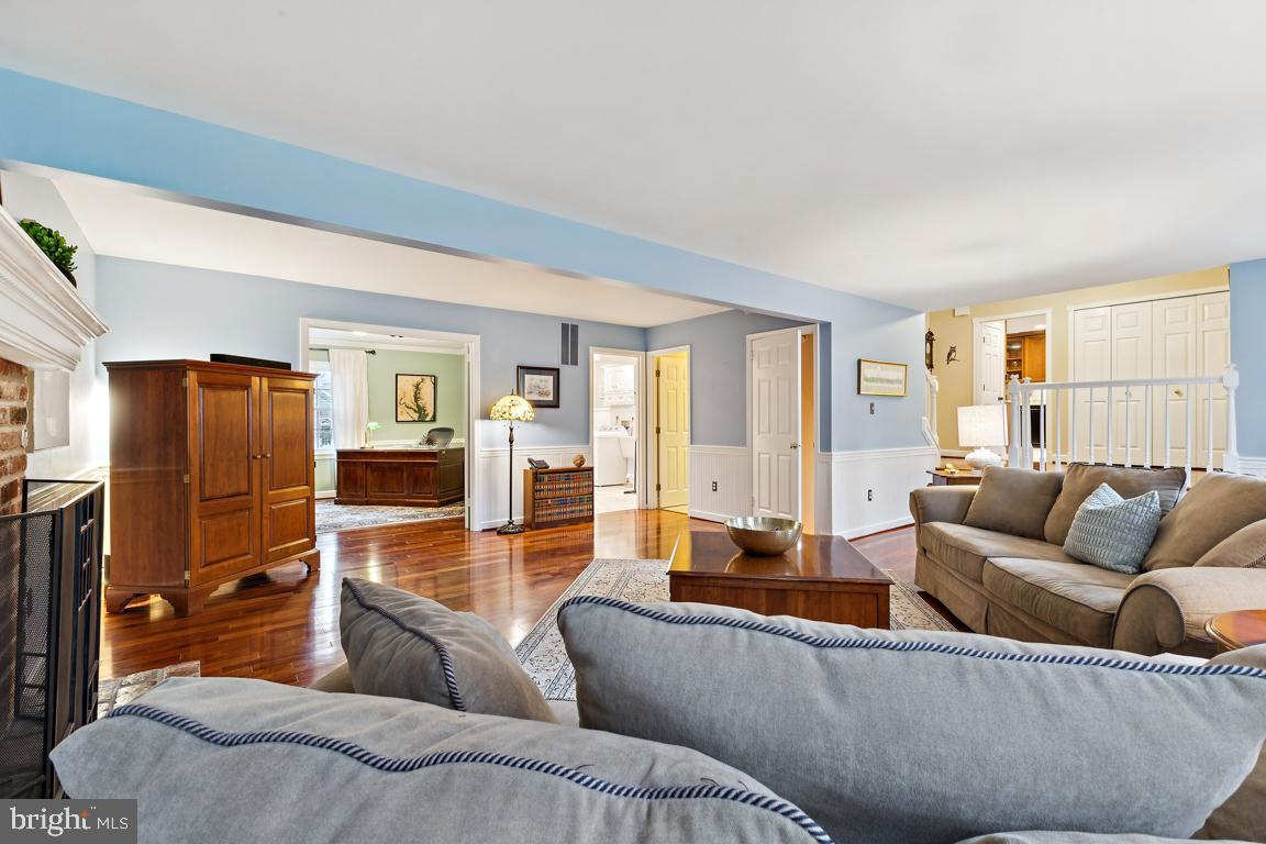 2698 LINDA MARIE DRIVE