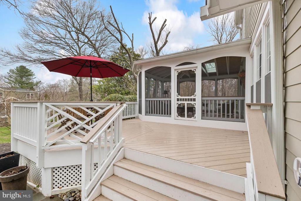 2698 LINDA MARIE DRIVE