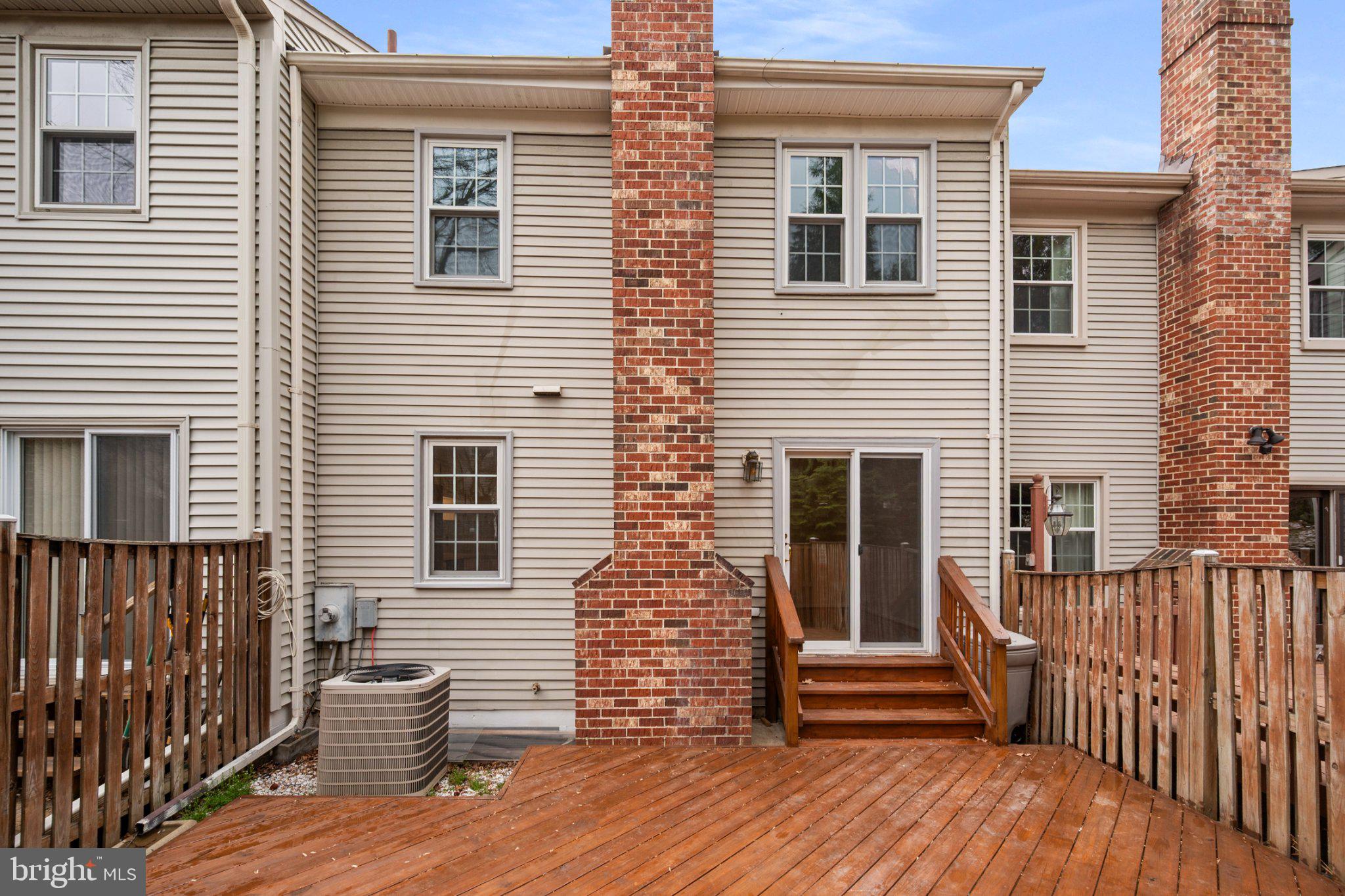 2880 KELLY SQUARE