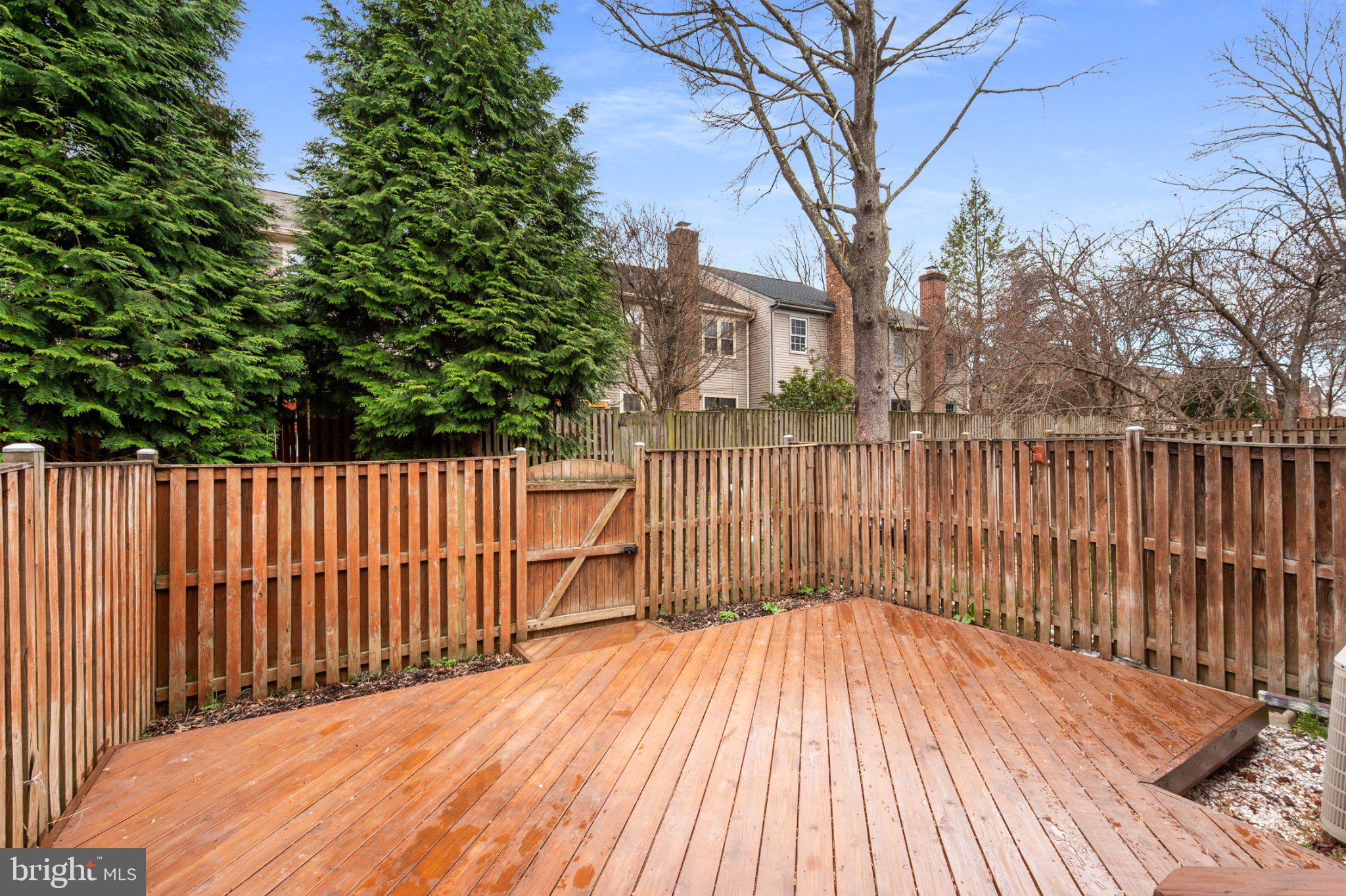 2880 KELLY SQUARE