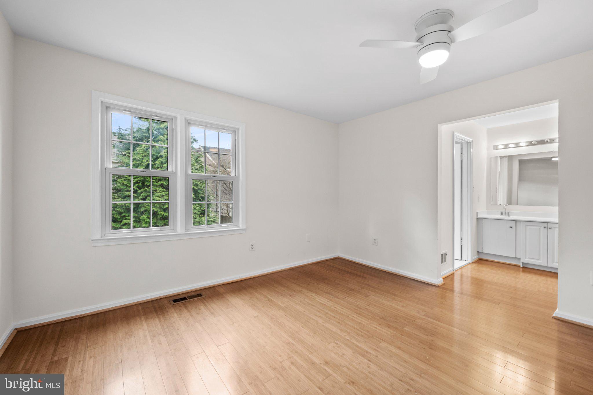 2880 KELLY SQUARE