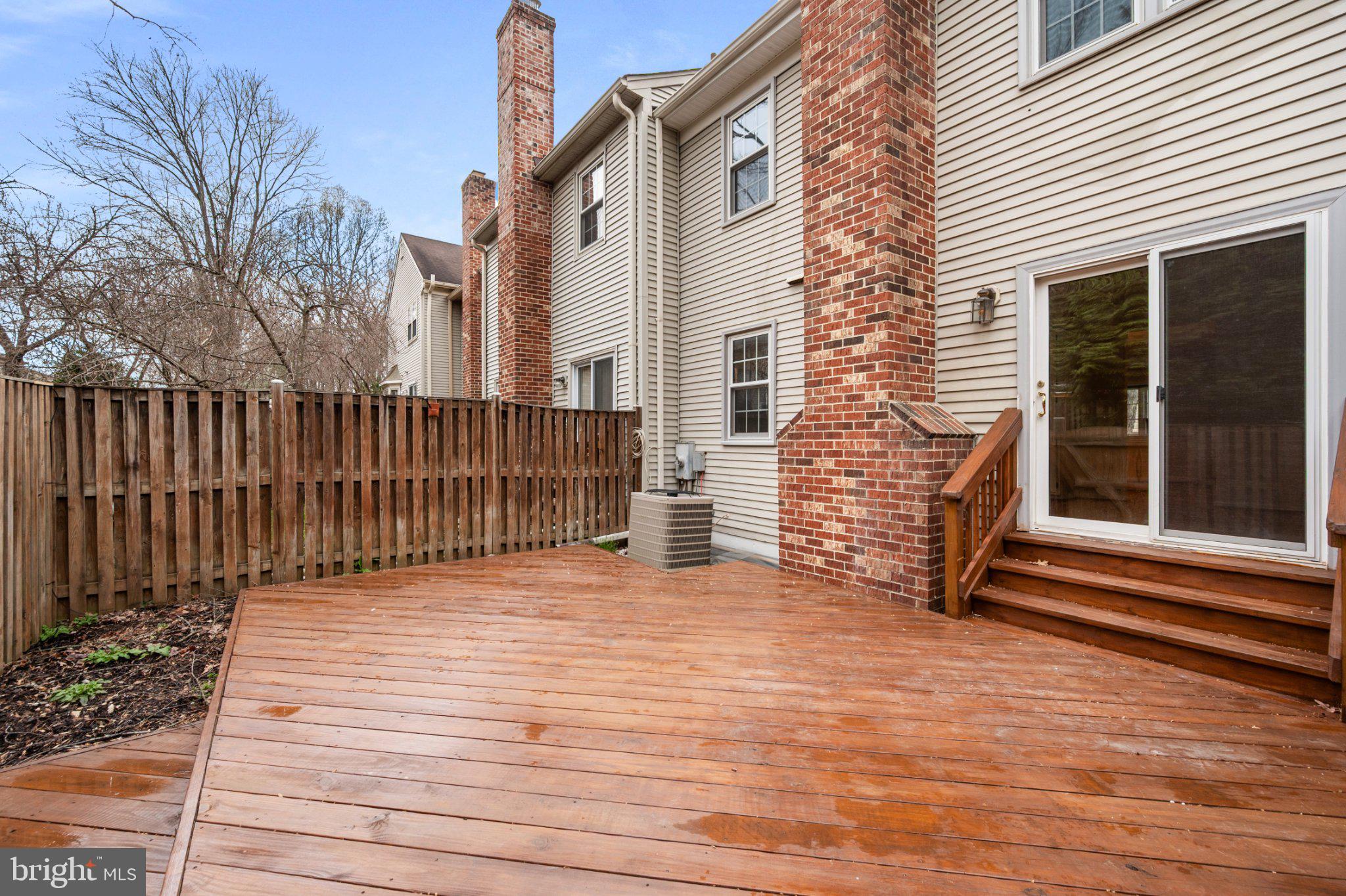 2880 KELLY SQUARE