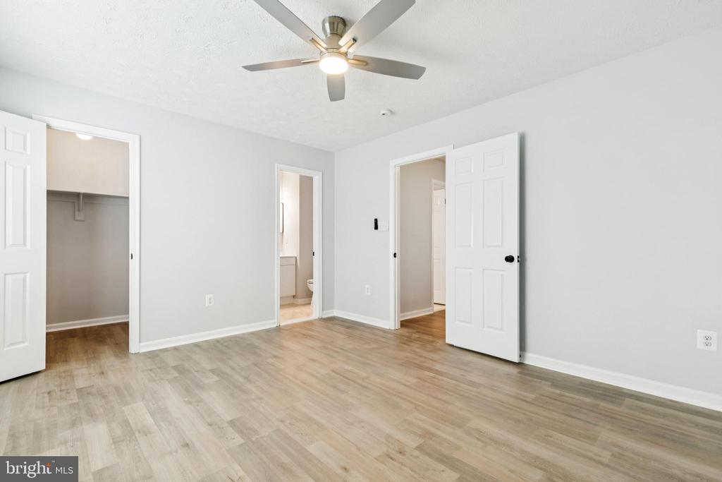 7763 WOLFORD WAY