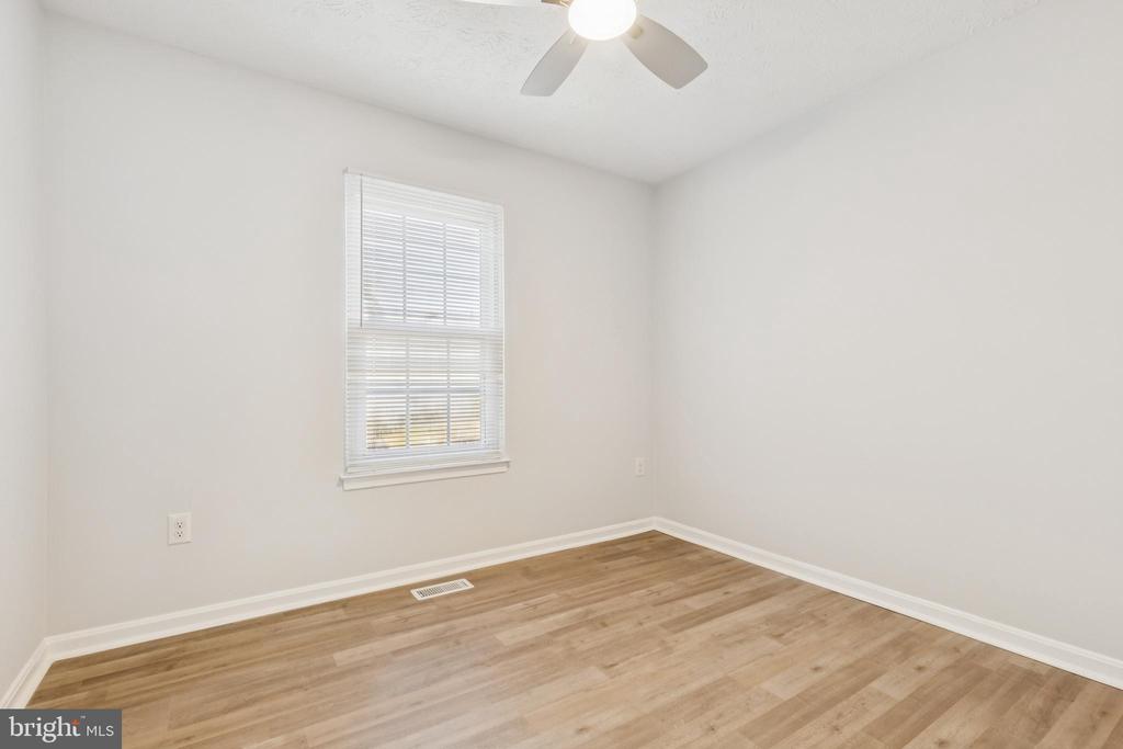 7763 WOLFORD WAY