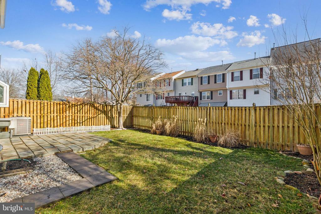 7763 WOLFORD WAY