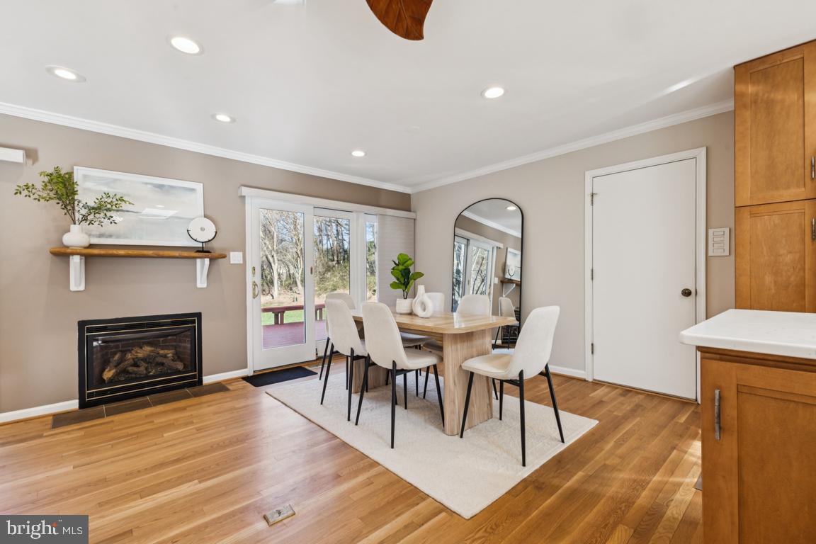 2926 FORT LEE STREET