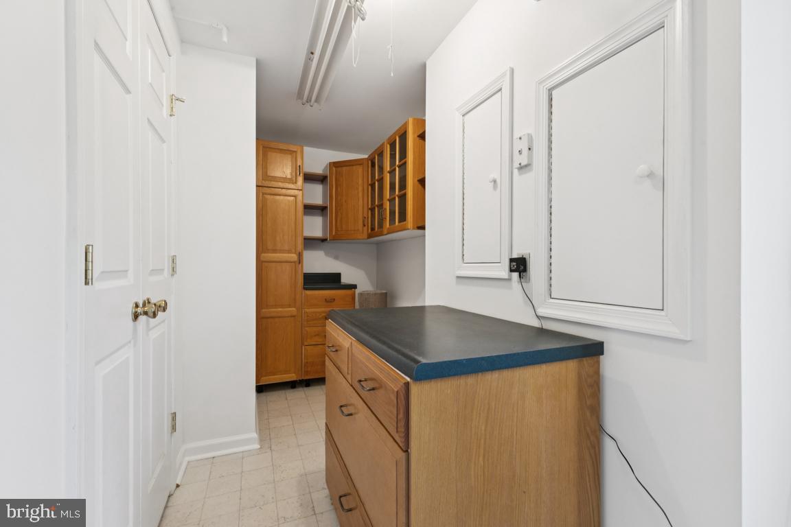 2926 FORT LEE STREET