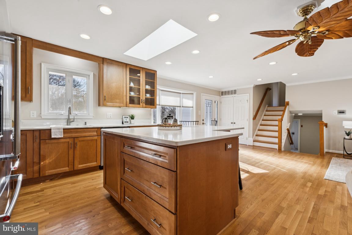 2926 FORT LEE STREET