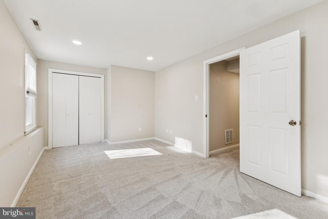 2926 FORT LEE STREET