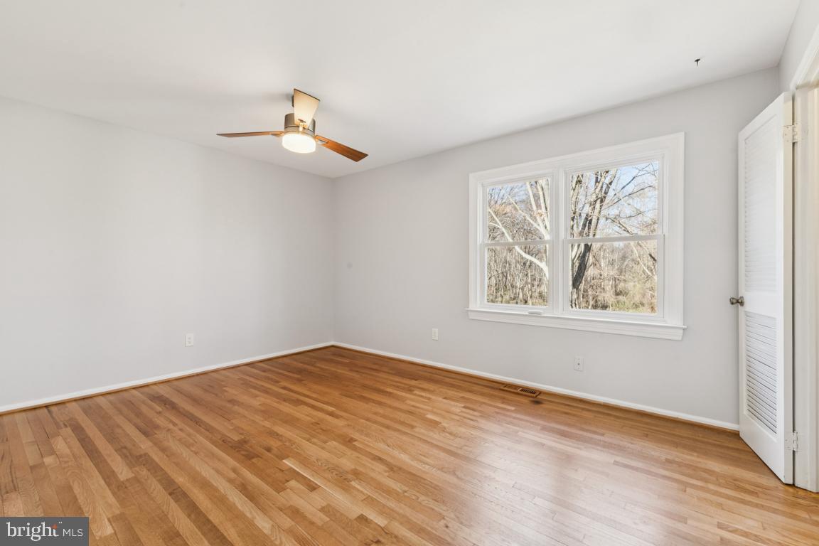 2926 FORT LEE STREET