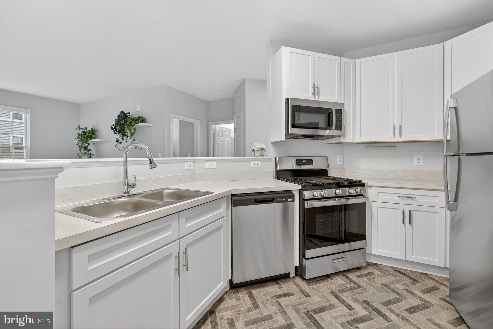 4210 MOZART BRIGADE LANE N