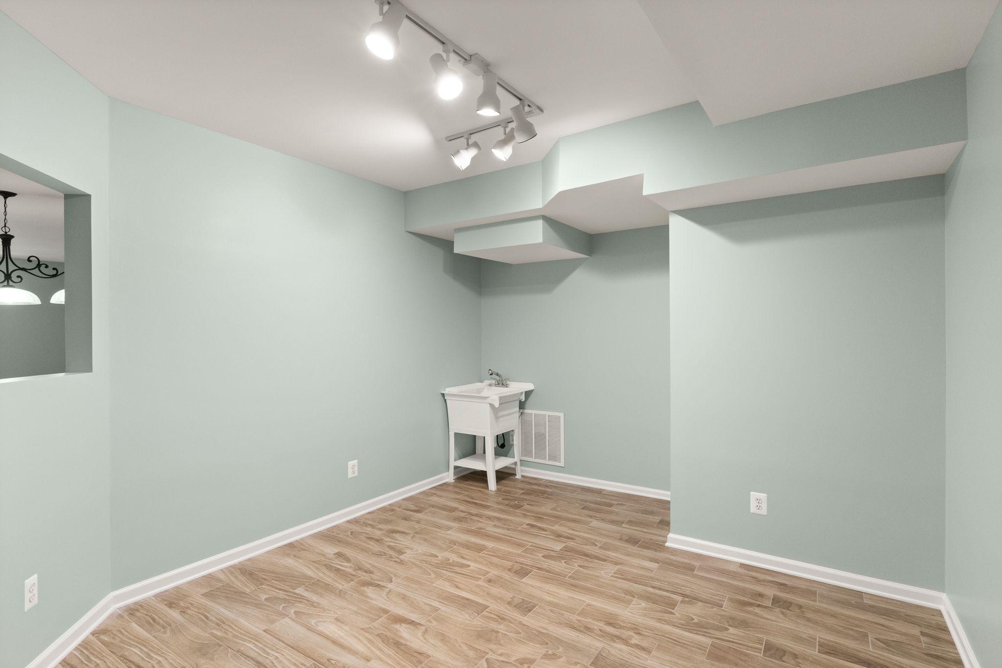 5105 WHISPER WILLOW DRIVE