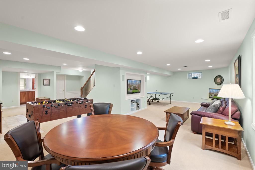 4928 NOVAK LANE