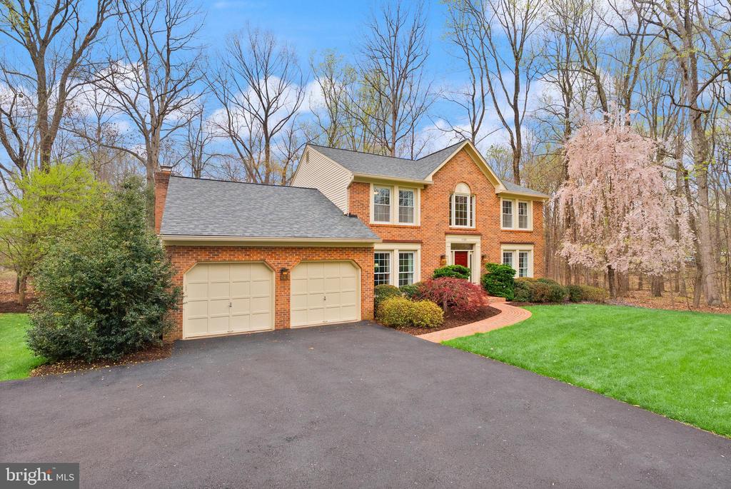 4928 NOVAK LANE