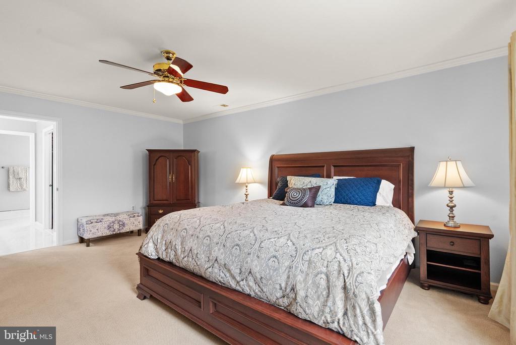 4928 NOVAK LANE