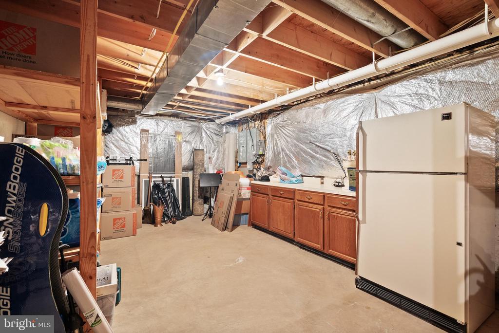 4928 NOVAK LANE