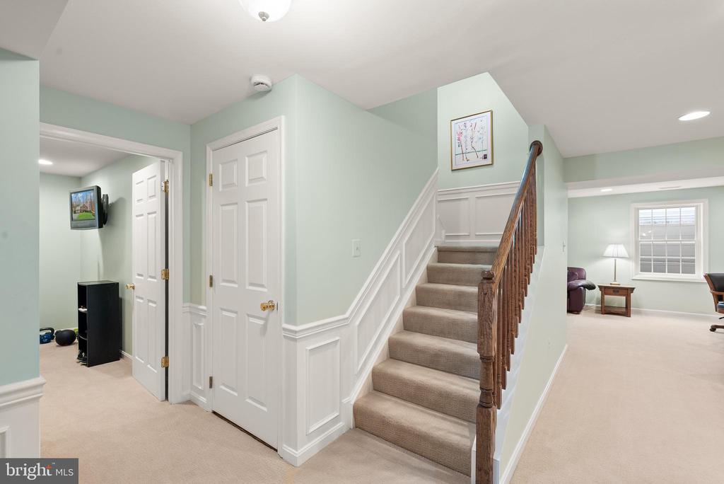 4928 NOVAK LANE