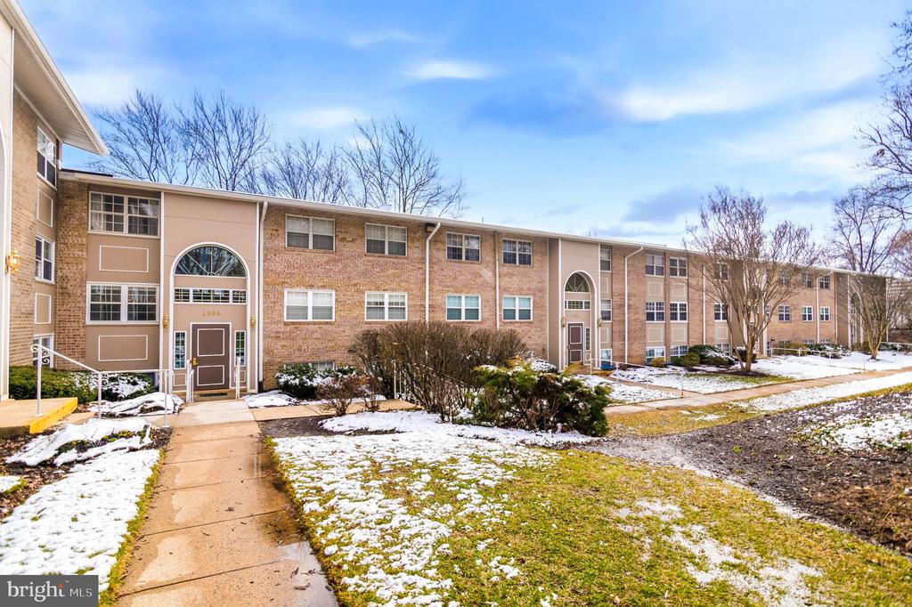 1904 WILSON LANE 101