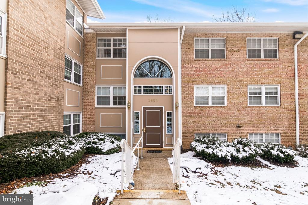 1904 WILSON LANE 101