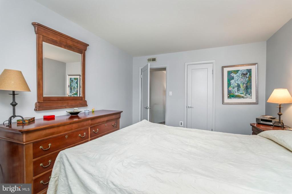 1904 WILSON LANE 101