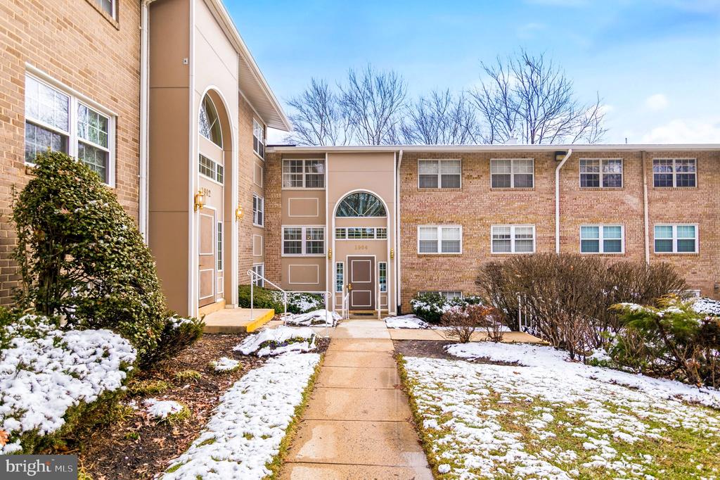 1904 WILSON LANE 101