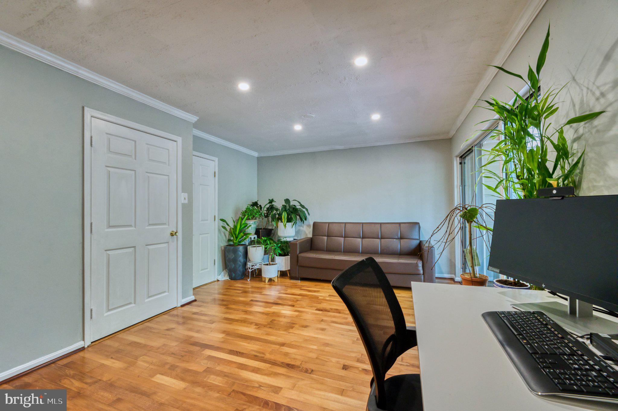 5613 GOSLING DRIVE