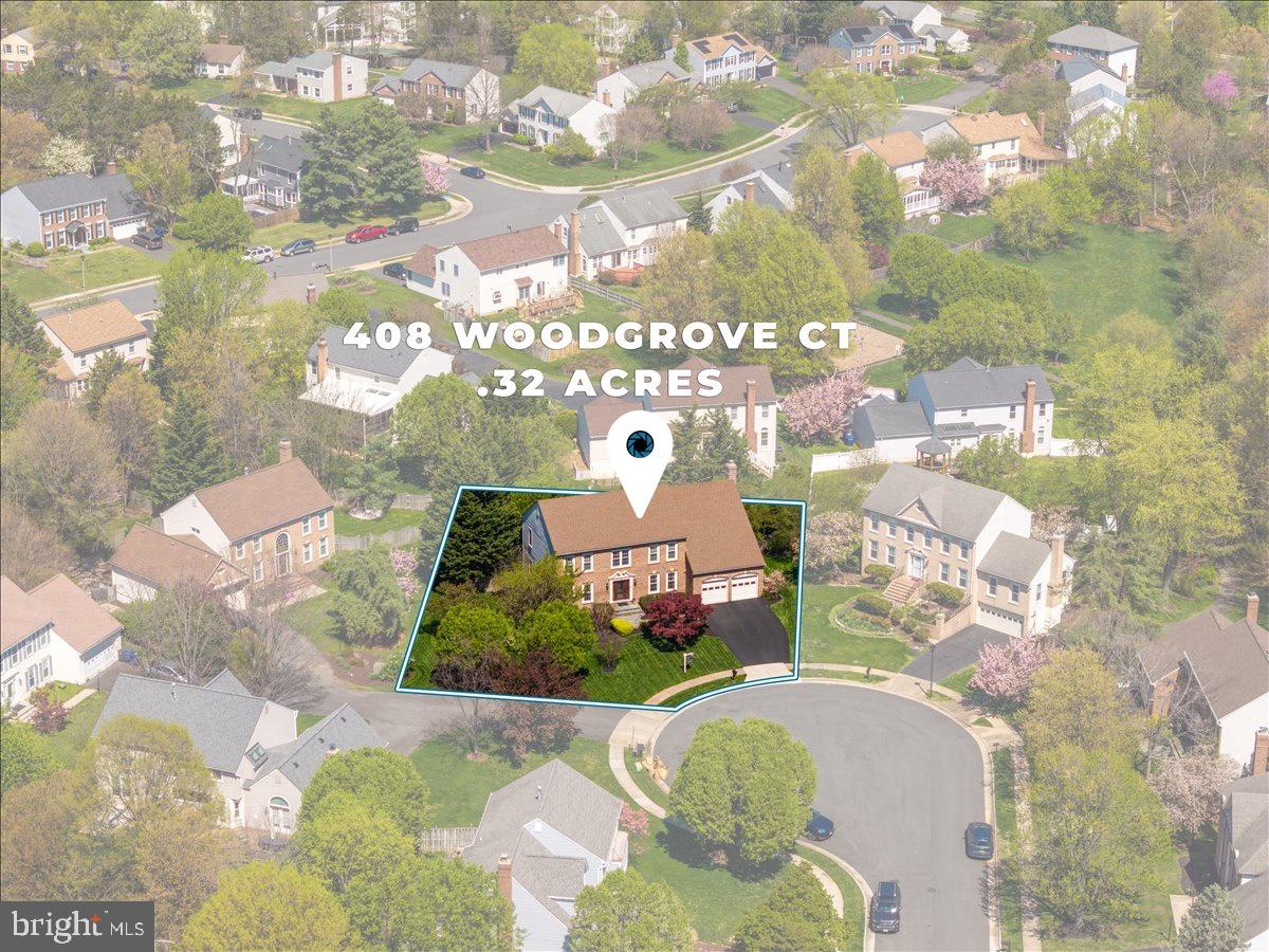 408 WOODGROVE COURT