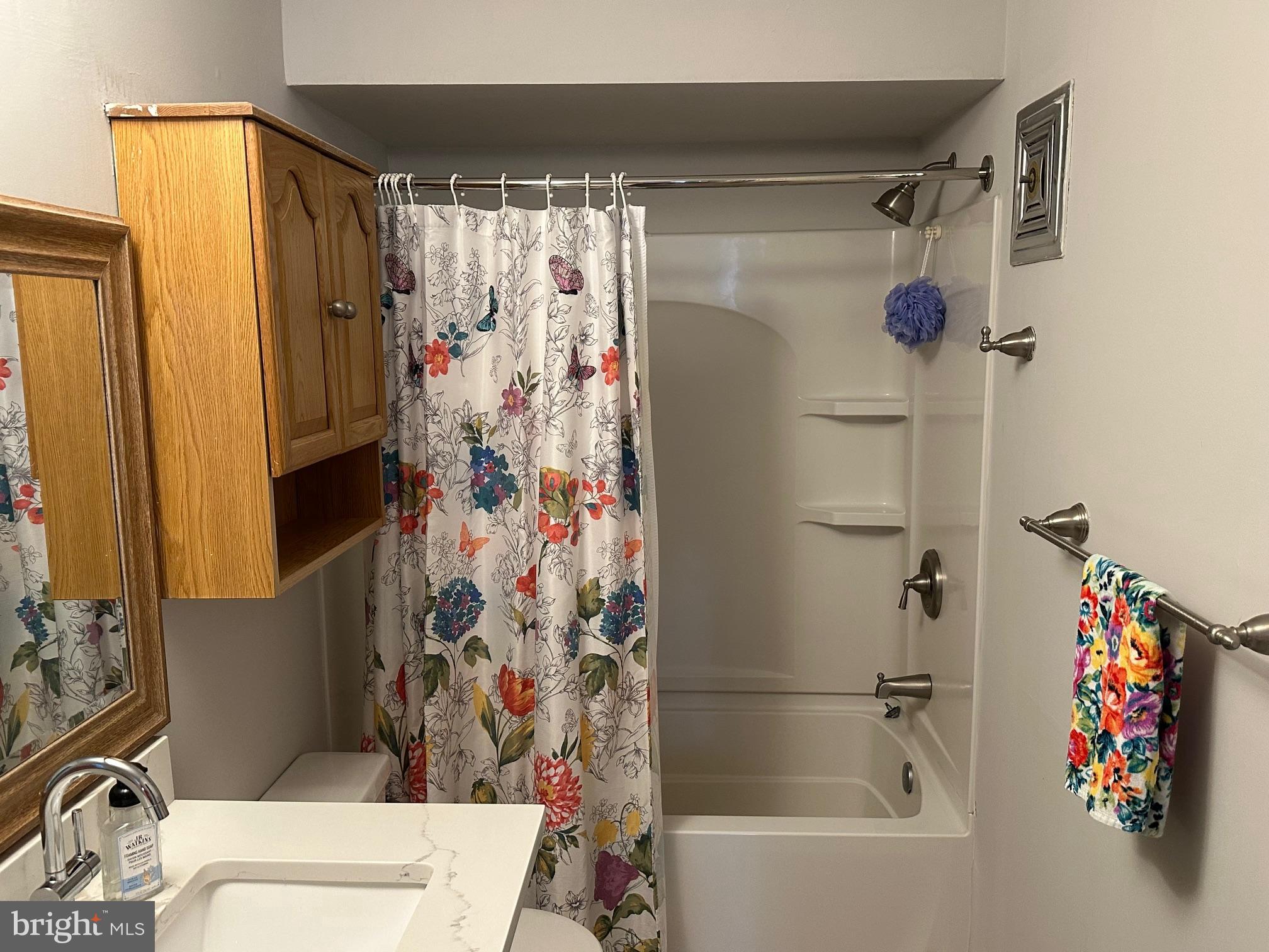 5911 PRINCE JAMES DRIVE E 25