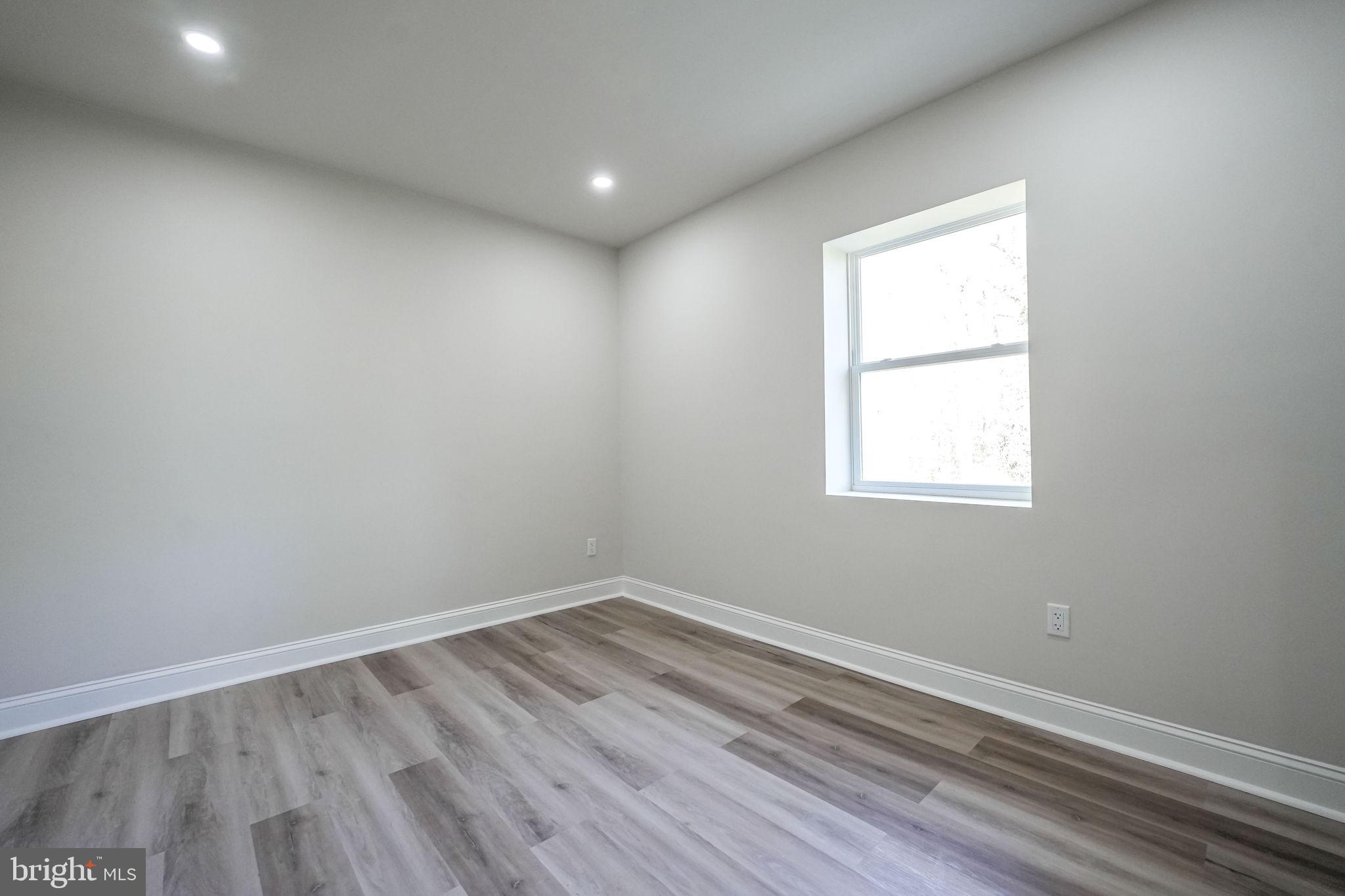 8665 CENTER ROAD