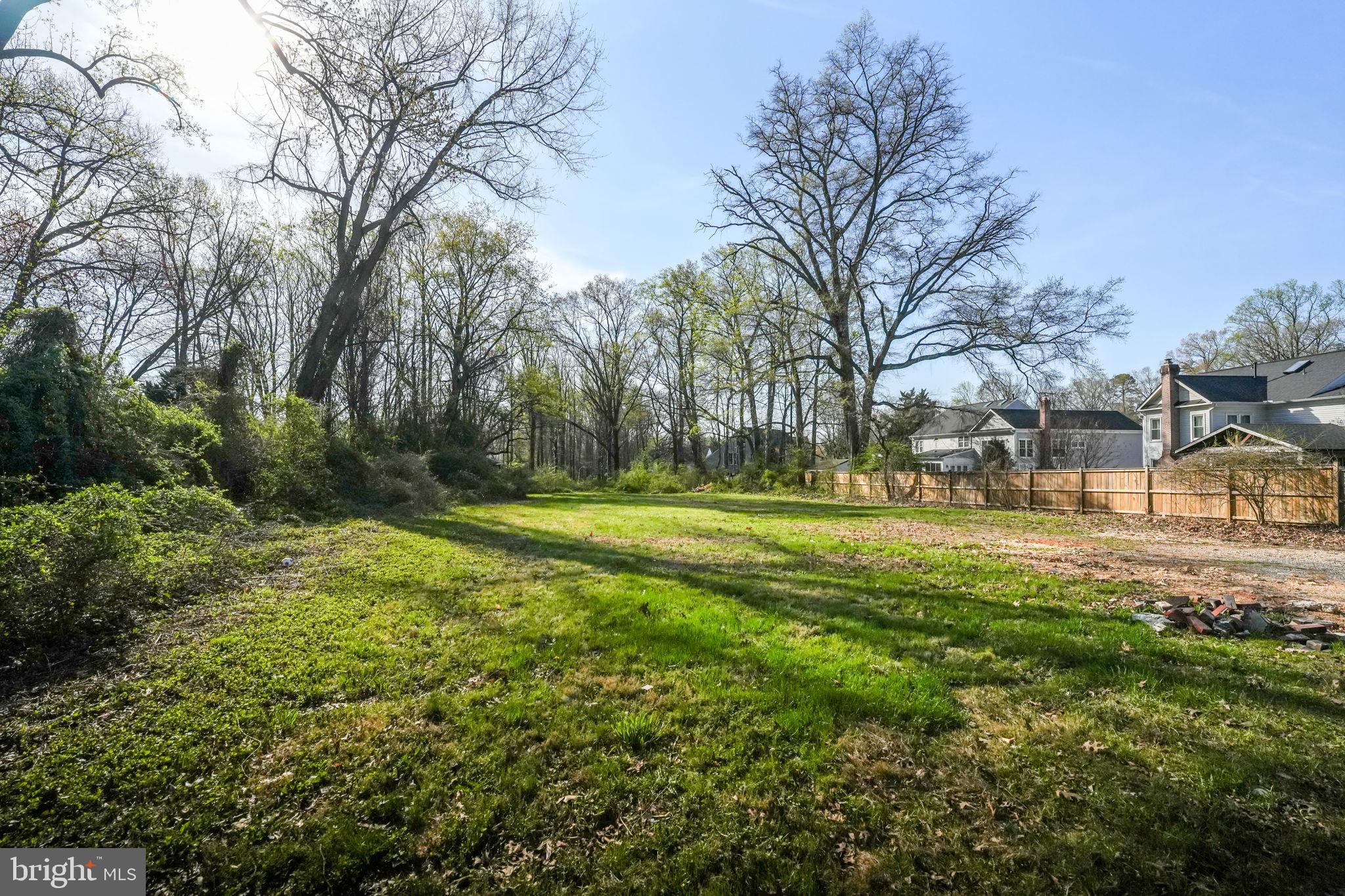 8665 CENTER ROAD