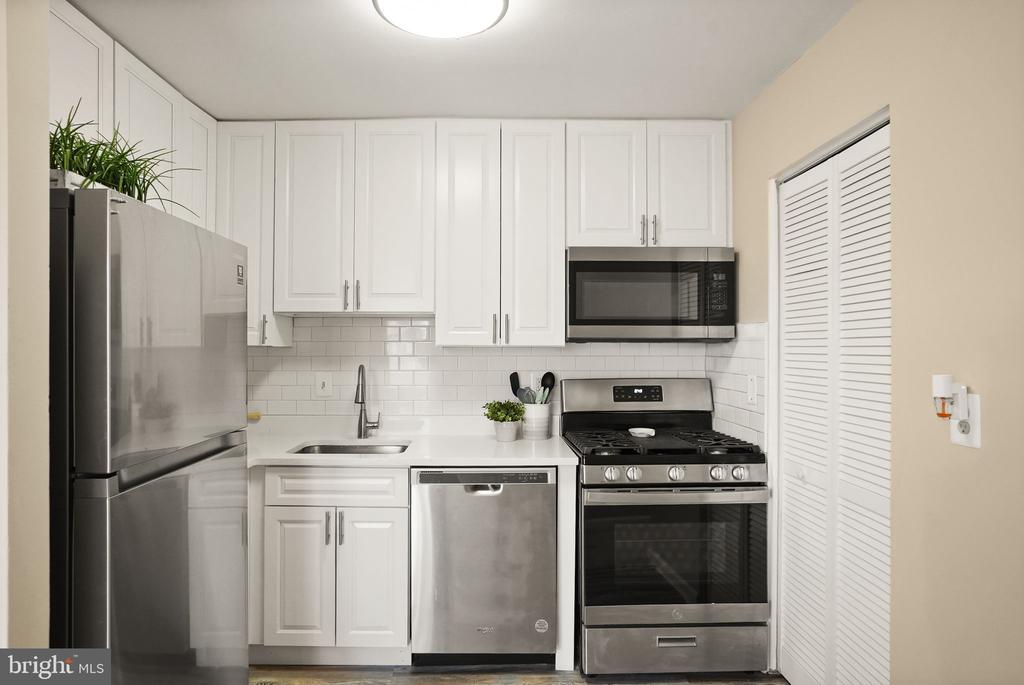 7423 LITTLE RIVER TURNPIKE 202