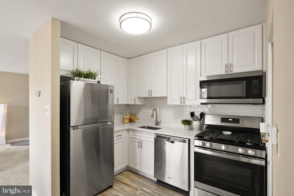 7423 LITTLE RIVER TURNPIKE 202