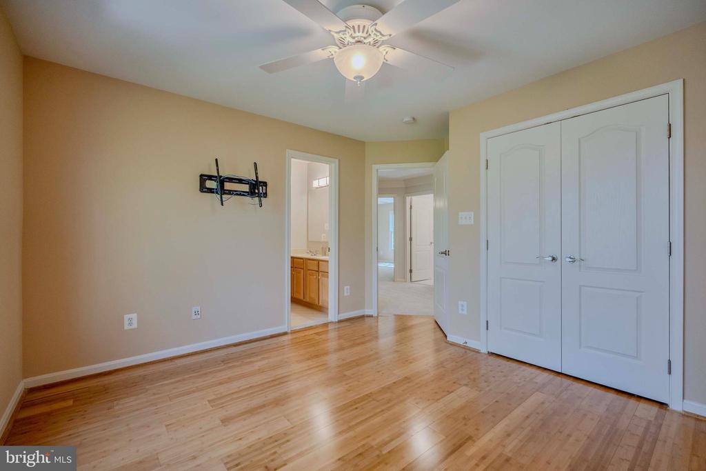 10409 DUNN MEADOW ROAD