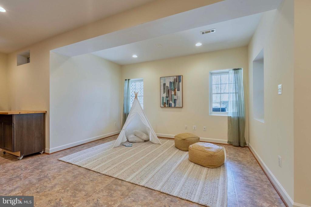 10409 DUNN MEADOW ROAD