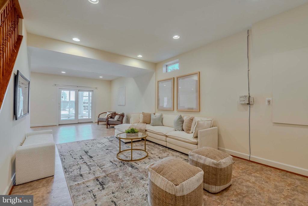 10409 DUNN MEADOW ROAD