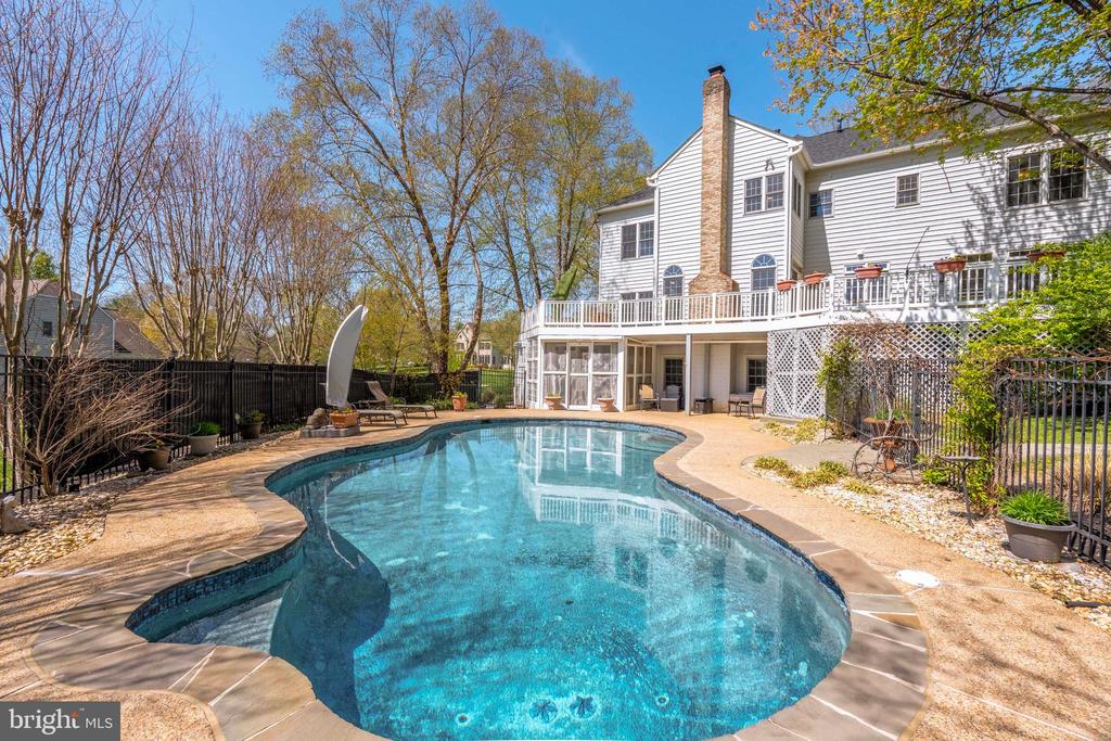 10409 DUNN MEADOW ROAD