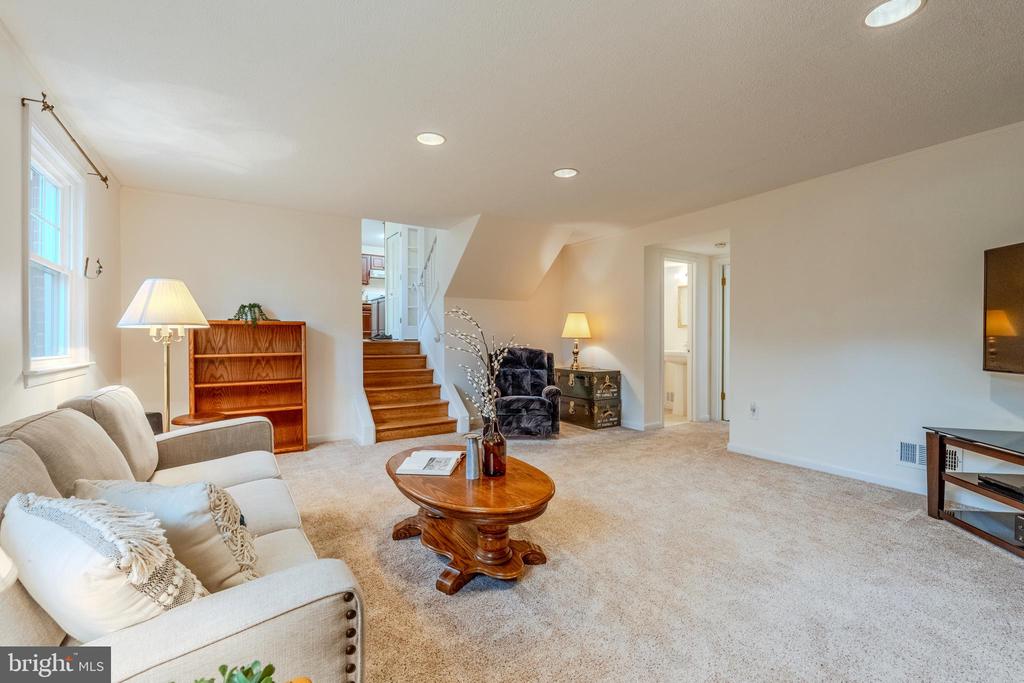 8717 HIGDON DRIVE