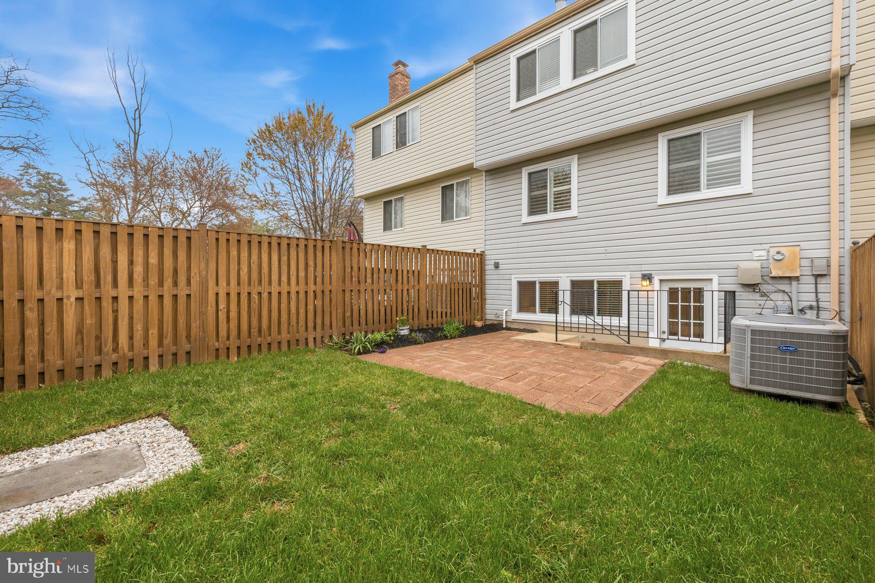 6102 GARDENIA COURT