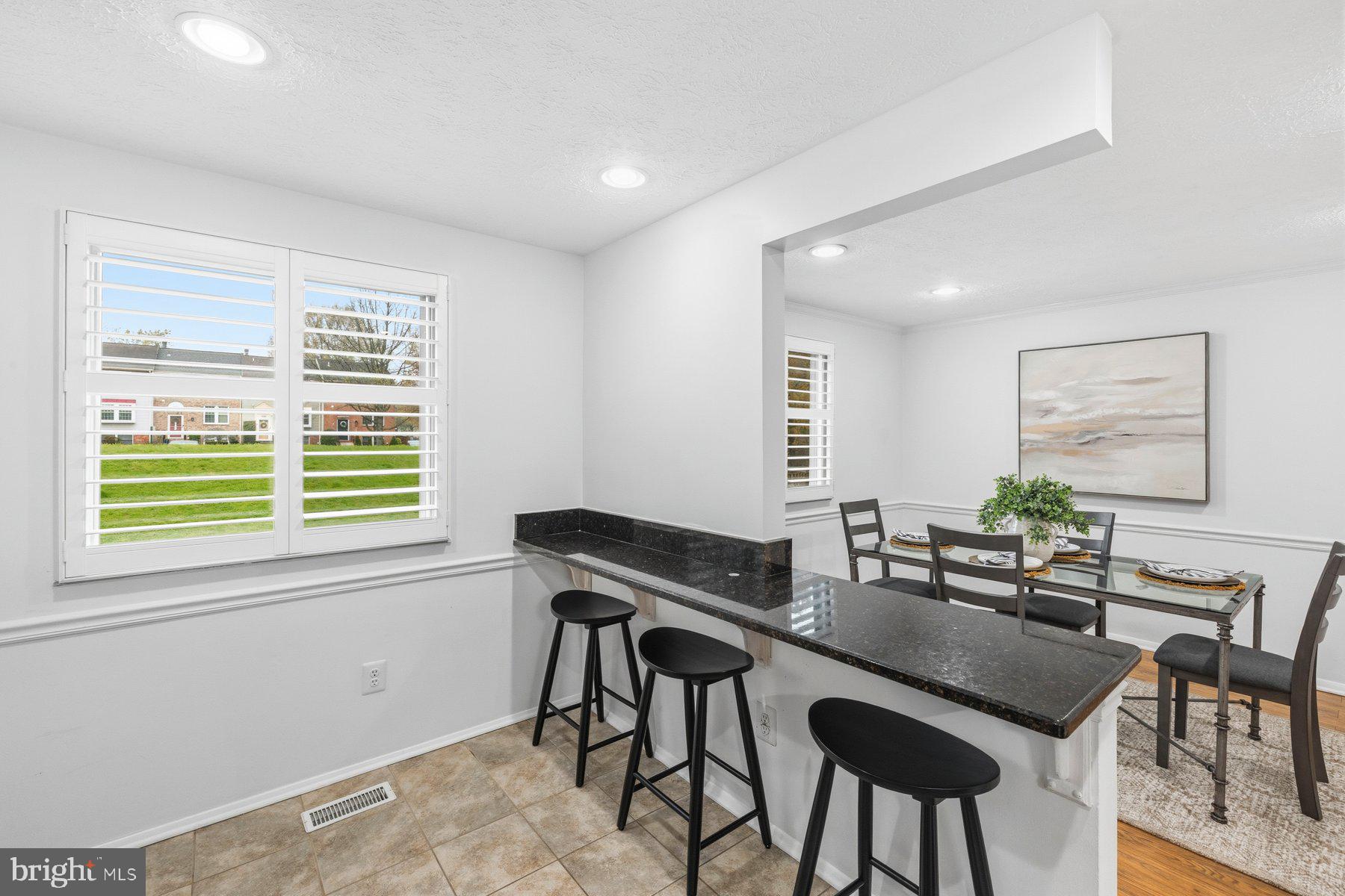 6102 GARDENIA COURT